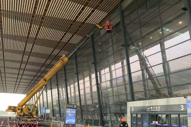 寿宁玻璃幕墙维护和保养